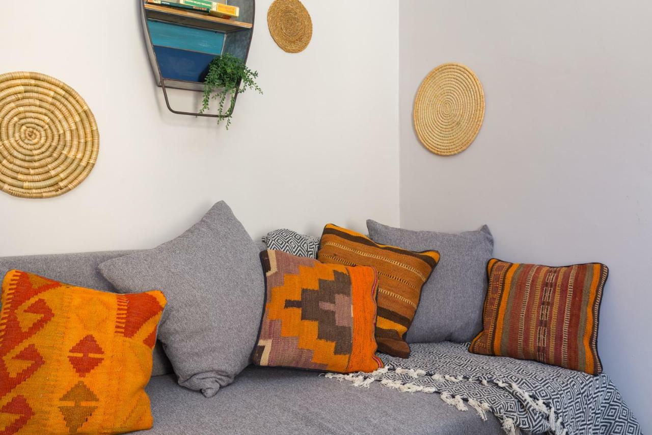 Friendly Family Poble-Sec Apartment บาร์เซโลนา ภายนอก รูปภาพ